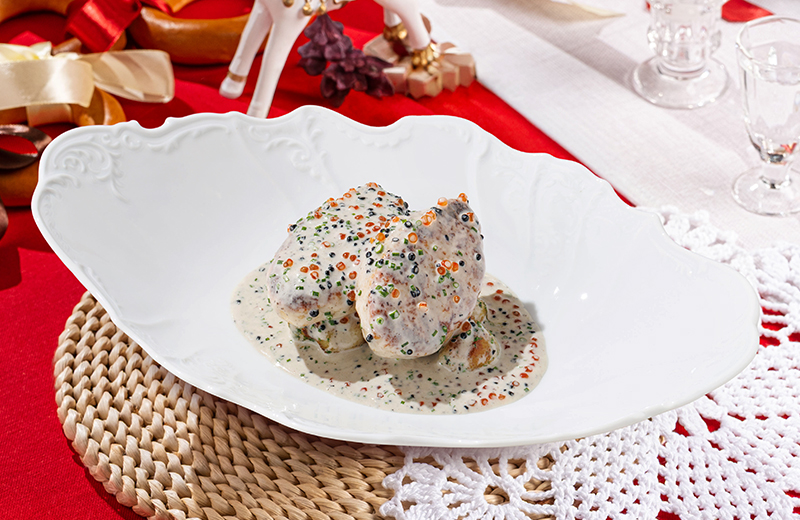 Доставка котлеты из щуки с икорным соусом и мини-картофелем