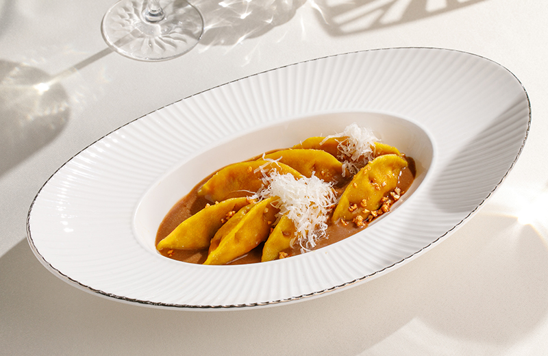 Заказать равиоли с цесаркой и соусом порто