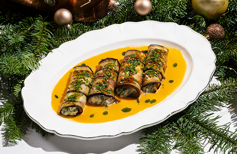 Заказать на дом рулеты из баклажанов с сырным кремом и креветками